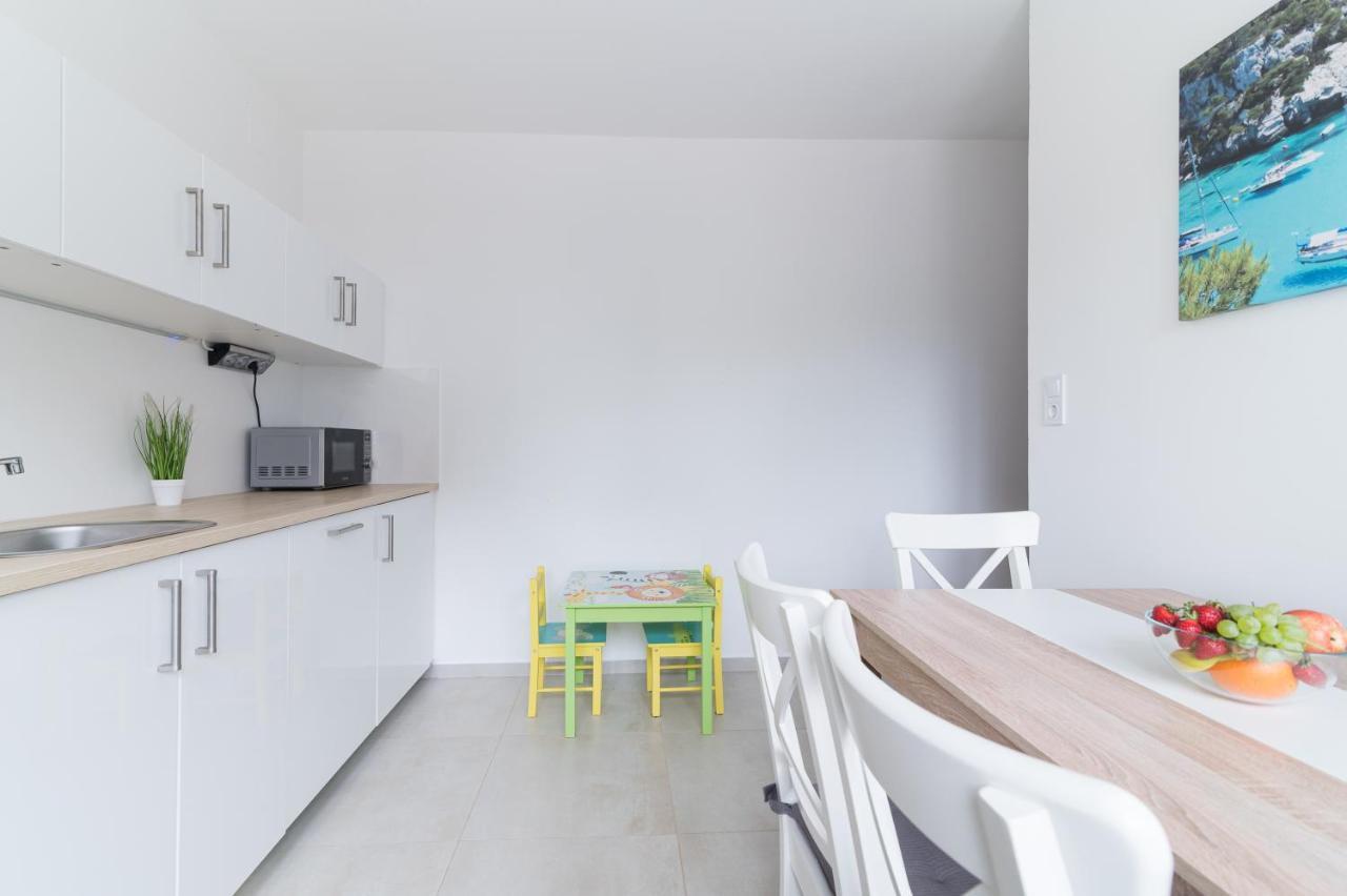 Eternity Apartmanhaz Кестели Екстериор снимка