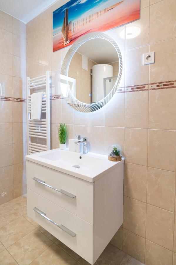 Eternity Apartmanhaz Кестели Екстериор снимка