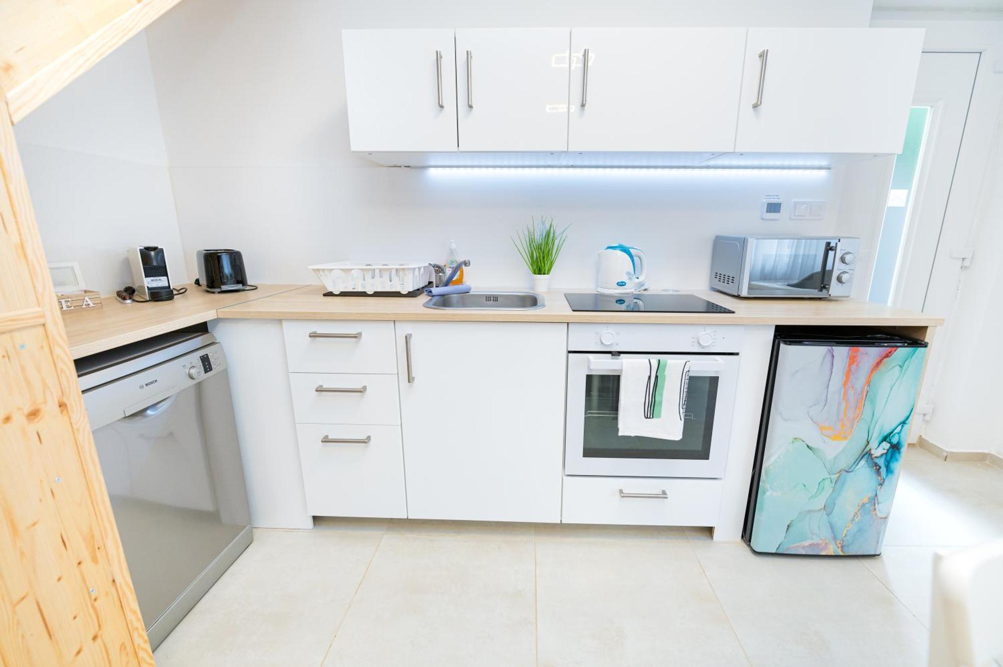 Eternity Apartmanhaz Кестели Екстериор снимка