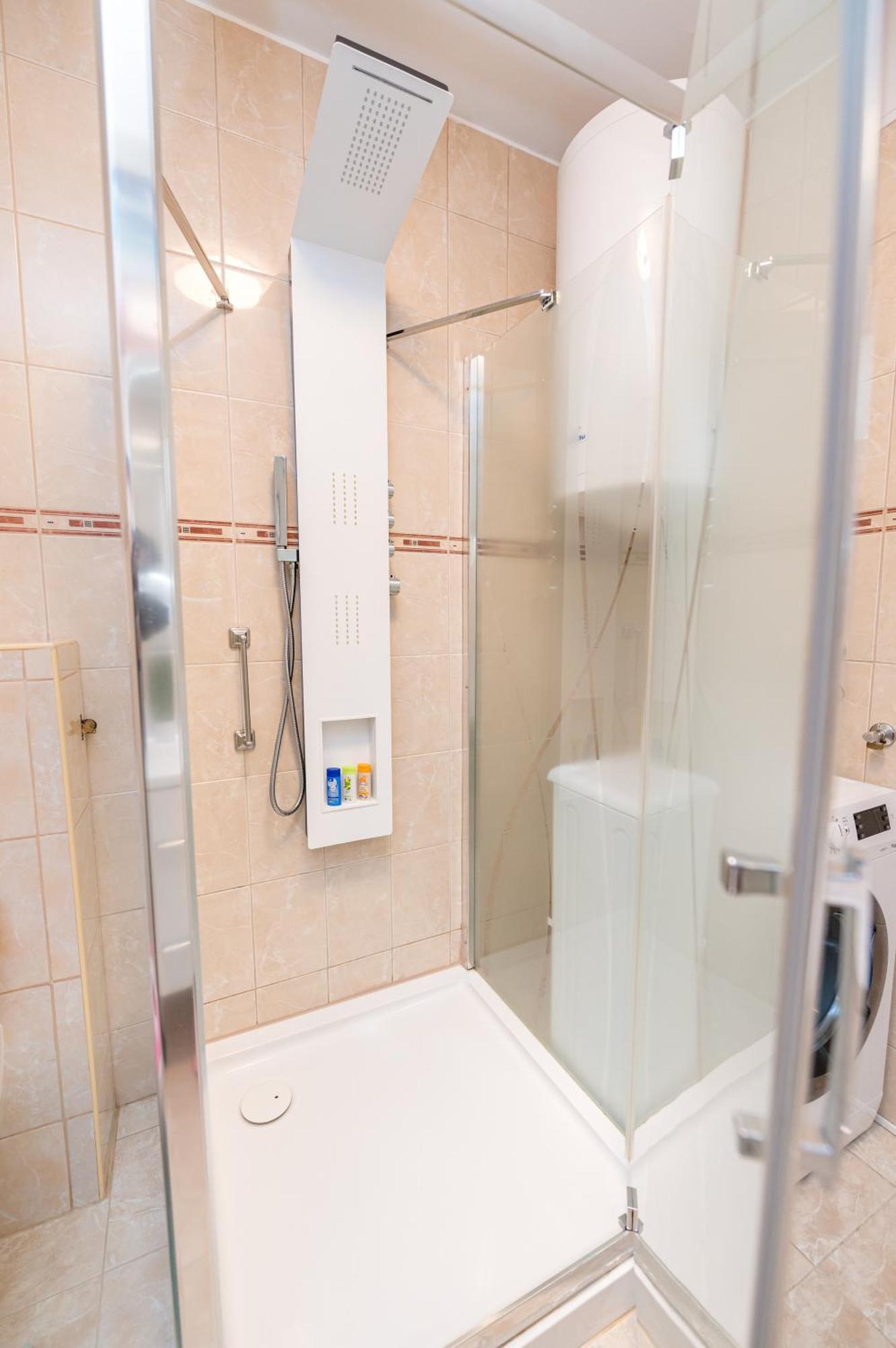 Eternity Apartmanhaz Кестели Екстериор снимка